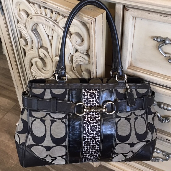 Coach Signature Jacquard and leather purse - Picture 1 of 8